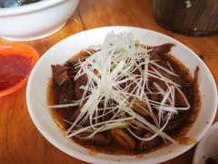 -曾牛肉