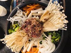 韩式炖牛肉火锅-军硕烤肉·部队火锅(二七万达店)
