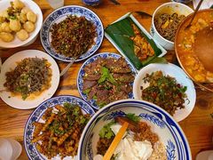 -蜗牛小馆醉乡民谣云南菜(惠新西里店)