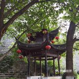 老街小巷，不禁疑惑着自己是否穿越而来