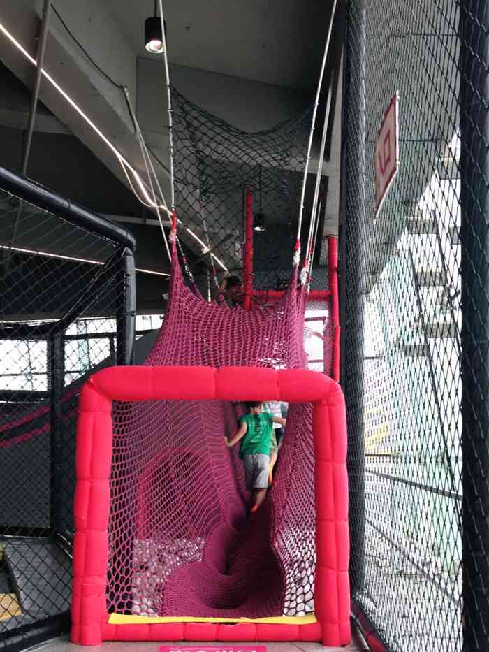 dojump蹦床公园(大悦城店)-"嘿嘿,整体来说还行吧.