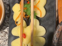 -老牌坊云南鱼豆花火锅(哈西万达店)