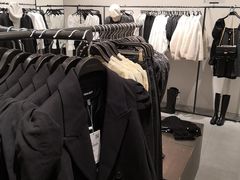 -URBAN REVIVO(七宝领展广场店)
