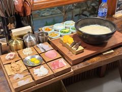 -银米·云南传统过桥米线(双廊黑金冠店)