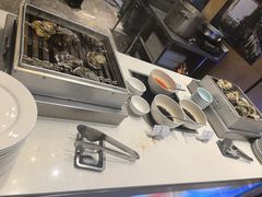 -飨食汇全日制餐厅·昆山皇冠假日酒店(九方店)