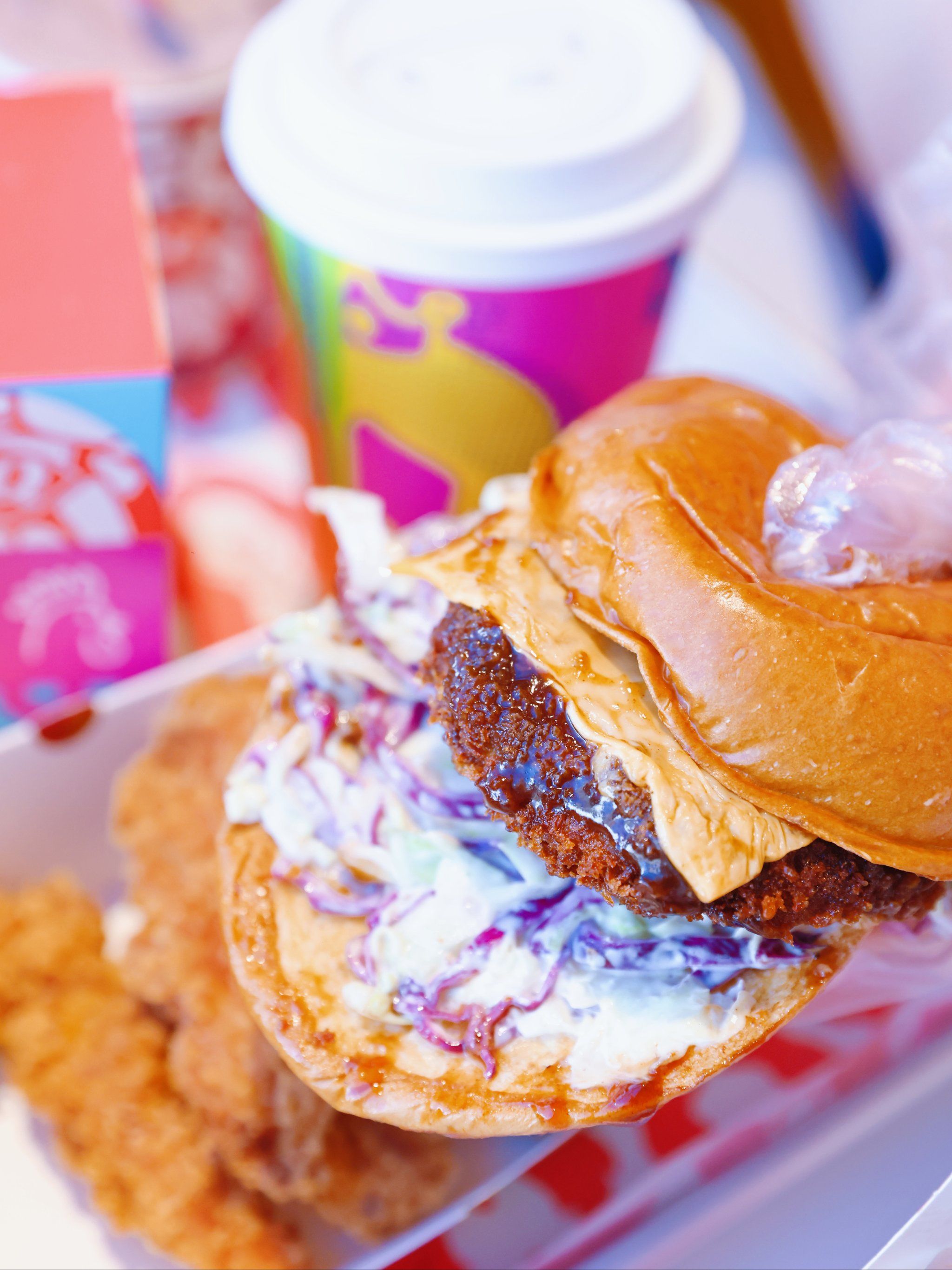 吴江路上的dq冰淇淋居然变成汉堡店了
真没想到给我吓一跳啊

