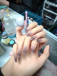 -桃子的美甲店