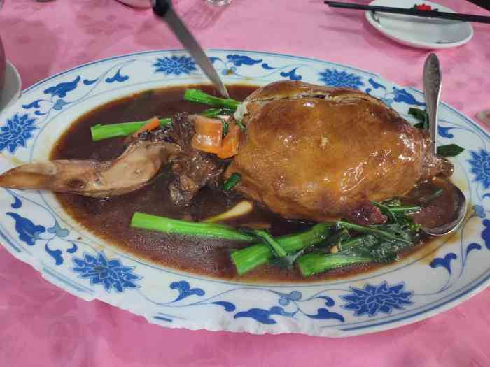 奇香楼(五眼桥横街店)-"第二次来,专门过来吃八宝鸭的,位于芳村的.