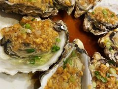 蒜蓉烤乳山牡蛎-万龙洲海鲜(大兴绿地缤纷城店)