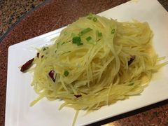 -严记小天府酸菜鱼(西四路店)