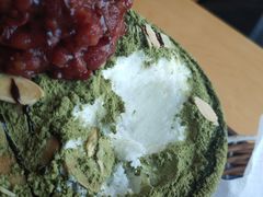 绿茶红豆雪冰-劳顶笨咖啡(丽水宜家店)