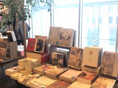 -诚品(信义店)