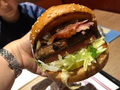-The Habit Burger Grill 哈比特汉堡(复兴soho店)