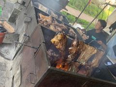 -关山牧场王师烤全羊