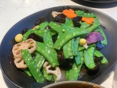 -本来精品川菜(嘉里中心店)