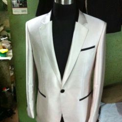android_upload_pic-香港威德诚洋服BESPOKE西服西装高级定制(上海湾一店)