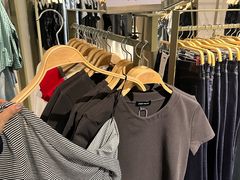 -URBAN REVIVO(七宝领展广场店)
