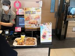 -85度C(生甜甜圈研究工坊·上海松江人民北路店)