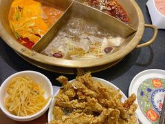 -沸炉重庆老火锅(军事博物馆店)