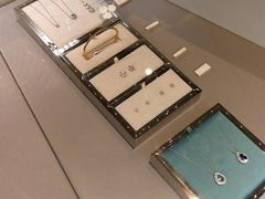 -Tiffany & Co.蒂芙尼
(杭州大厦店)