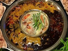 -邓莽子老火锅(中兴路总店)
