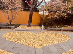 -龙华寺