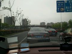 -杨高南路(地铁站)