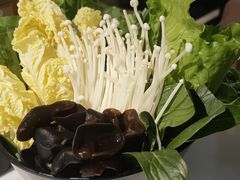 -三个椰子·现砍椰子鸡(金源CBD店)