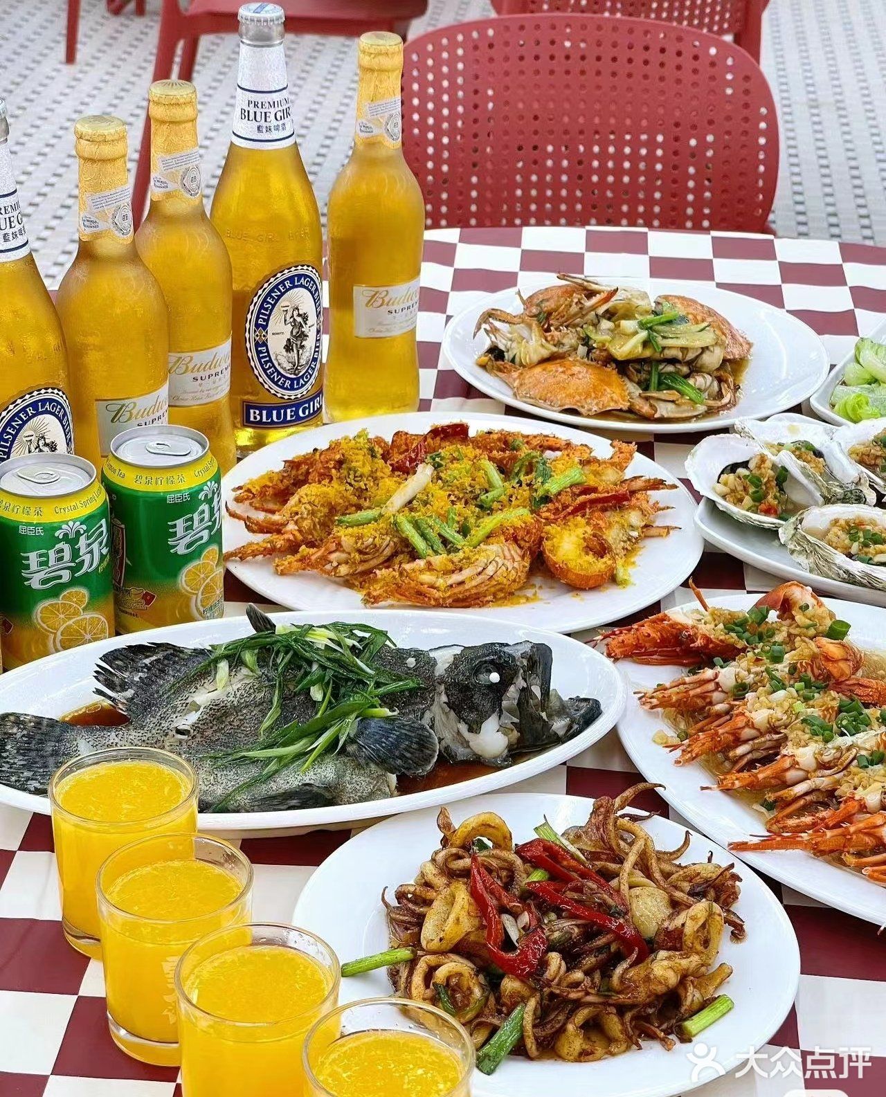 大快朵颐的海鲜大餐
