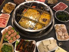-邓莽子老火锅(中兴路总店)