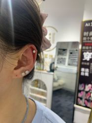 -AI艾耳·专业手工耳洞·穿孔美学馆