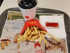 -麦当劳(凯德MALL太阳宫店)