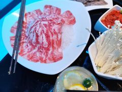 -唯爱KTV聚会餐厅(仙林东城汇店)