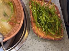 -阿婆情腊排骨火锅(忠义店)