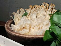 -三出山火锅(南京万象天地店)