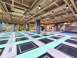 -反弹蹦床公园·运动乐园·团建·亲子派对(深圳观澜湖店)