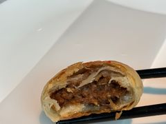 鲜肉月饼-屋里厢上海菜馆