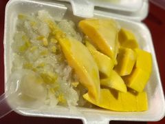 -芒果糯米饭摊子