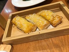 千层叉烧酥-粤域茶餐厅