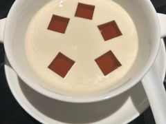 -遇外滩(BFC外滩金融中心店)