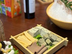 -东海怡品海鲜豆捞(舟宿夜江店)