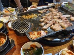 -Dombe豚(黑猪肉街店)