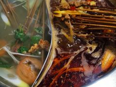 -何氏串串香火锅(翠亨店)