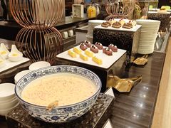 -圣丰索菲特·2 On 988 Café 自助餐厅