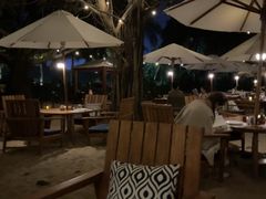 -三亚艾迪逊酒店·海滩烧烤 BARBACOA·现场乐队·浪漫晚餐·烧烤海鲜