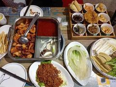 -鸡遇虾煲干锅火锅(小寨金莎店)