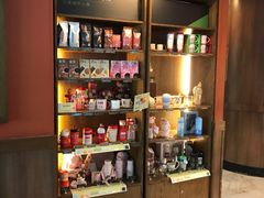 零售区-星巴克(汤臣国贸大厦店)