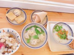 -正南齐北·老街糯米团(洪崖洞店)