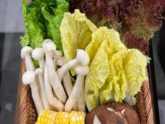 -得意咚瓜·顺德鱼生·冬瓜火锅(深圳首店)