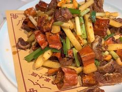 -乔家小院•非遗驴肉•本地小海鲜(滨河路店)